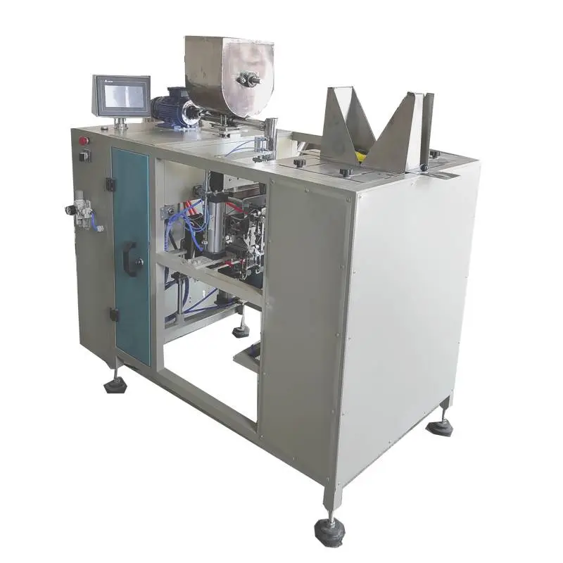 راهنمای جامع انواع دستگاه بسته بندی تنقلات: نکات مهم در انتخاب، ویژگی‌ها و مزایای دستگاه‌های مختلف برای بهبود کارایی و کیفیت بسته‌ بندی.